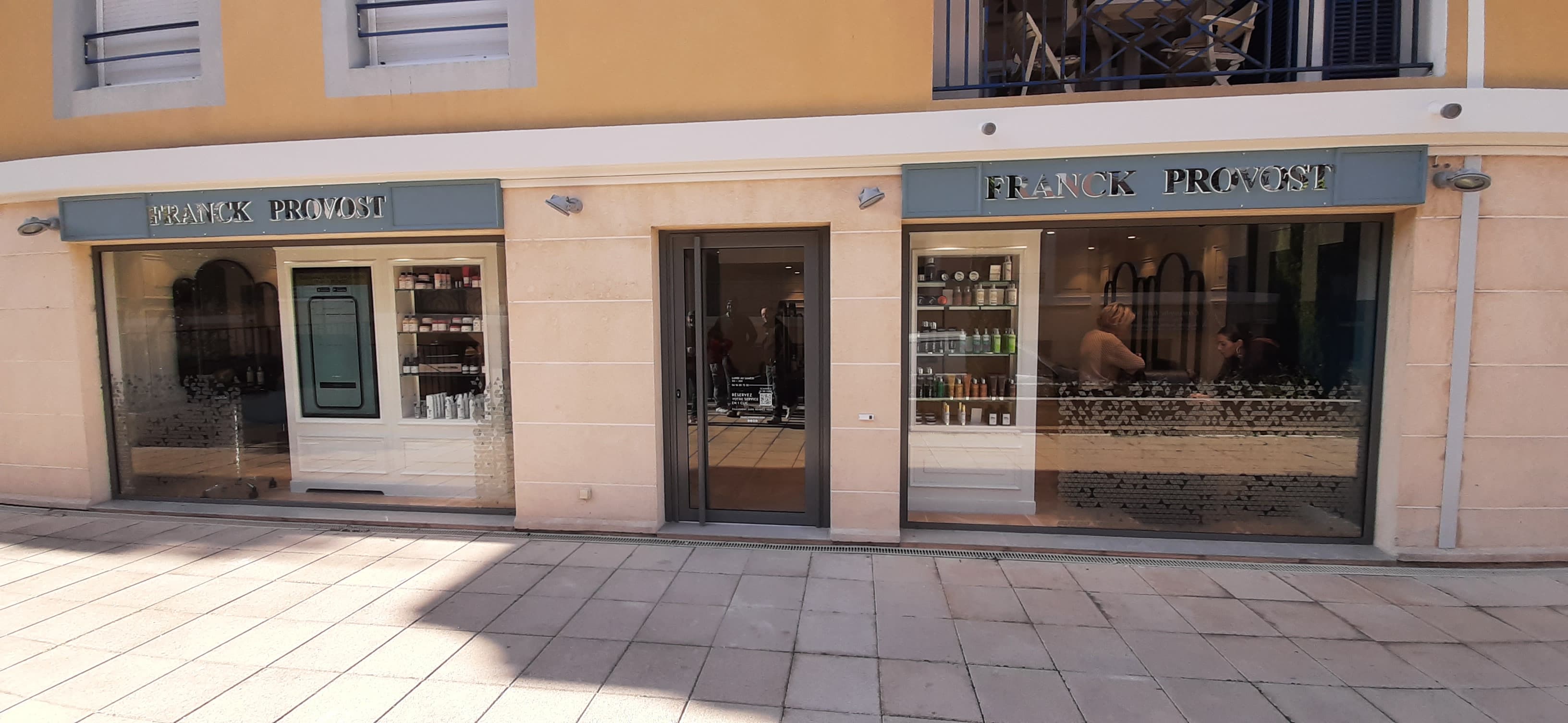 vitrine